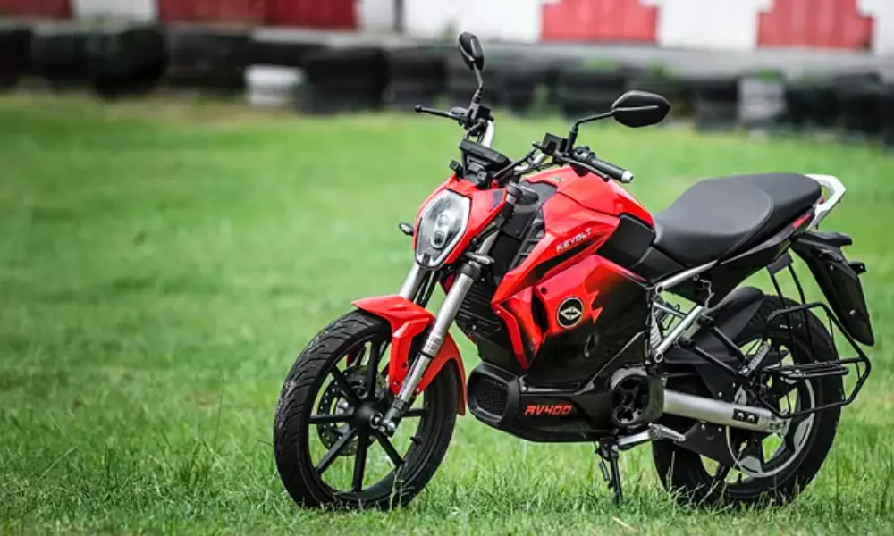 Revolt Motors Introduces the RV400 in the Eclipse Red Color Variant